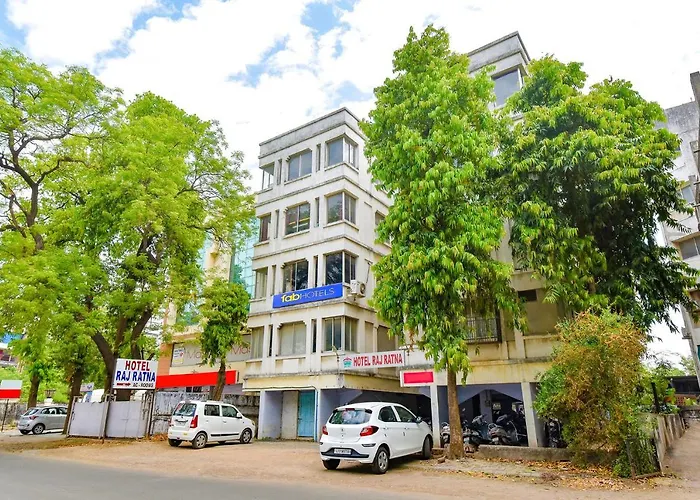 Fabhotel Raj Ratna - Nr Ashram Road